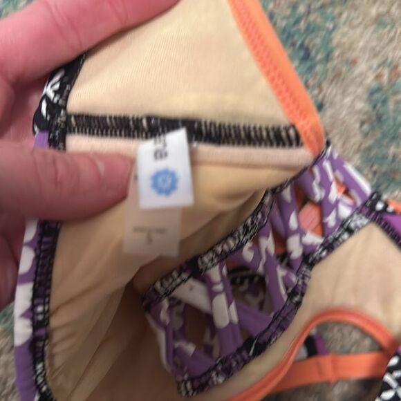 NWT Kuleana Women's Purple Leaf Print Top & Bottom Two Piece Set Size Small - Picture 7 of 7